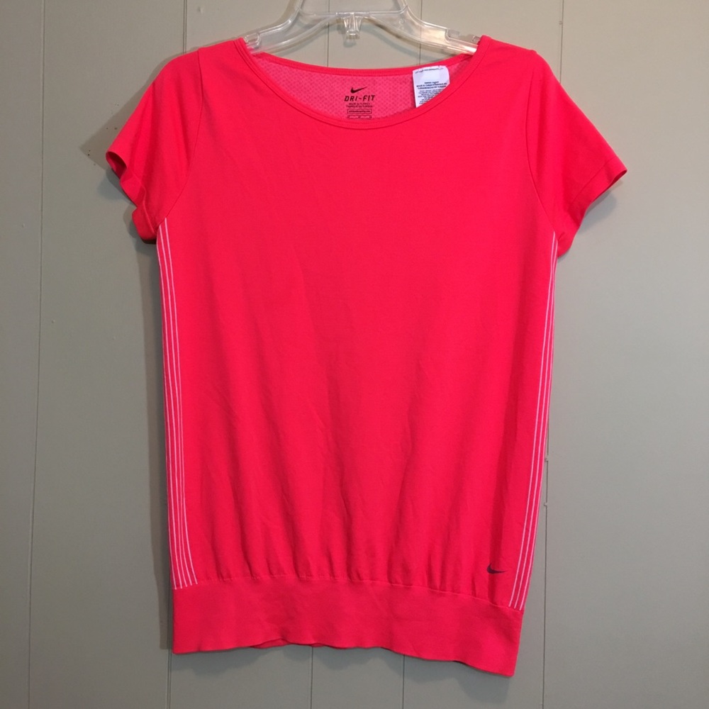 Nike | Dri - Fit Workout | Coral